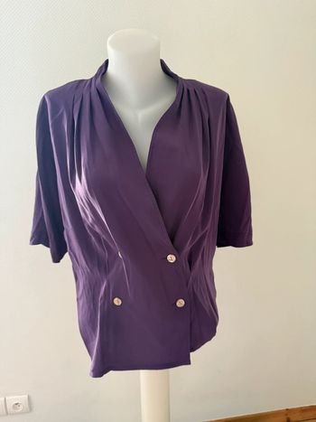 Blouse vintage prune en très bon état taille 42 fléses