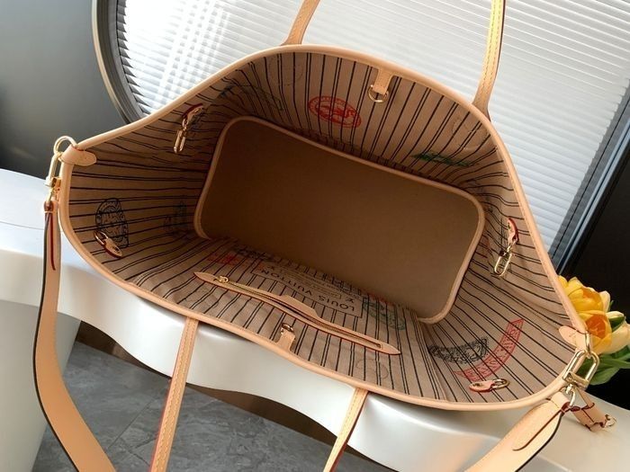 Louis Vuitton Neverfull
Bandouliere Inside Out GM
M11948 - photo numéro 5