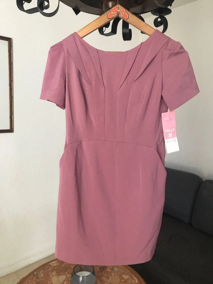 Robe tailleur rose pastel