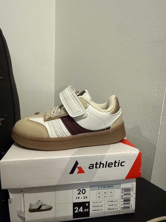 Chaussures bebe fille taille 20 - photo numéro 3