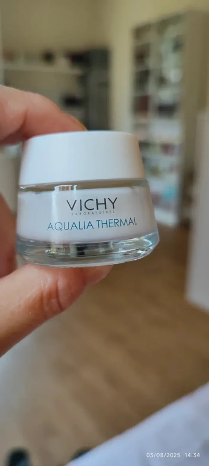 Vichy Aqualia Thermal Crème Hydratante Légère 15 ml + Trousse L'Oréal - photo numéro 3