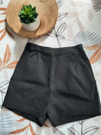 Short noir