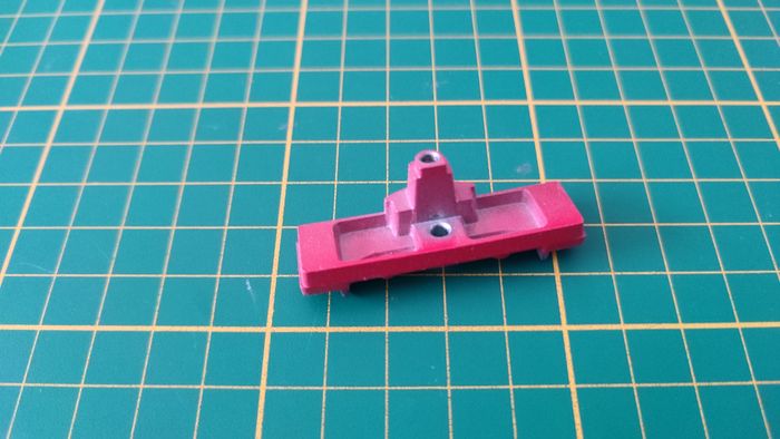 Fixation n°3 pièce détachée miniature Bburago burago Porsche 911 Carrera 1993 rouge 1/18 1/18e 1/18è - photo numéro 2