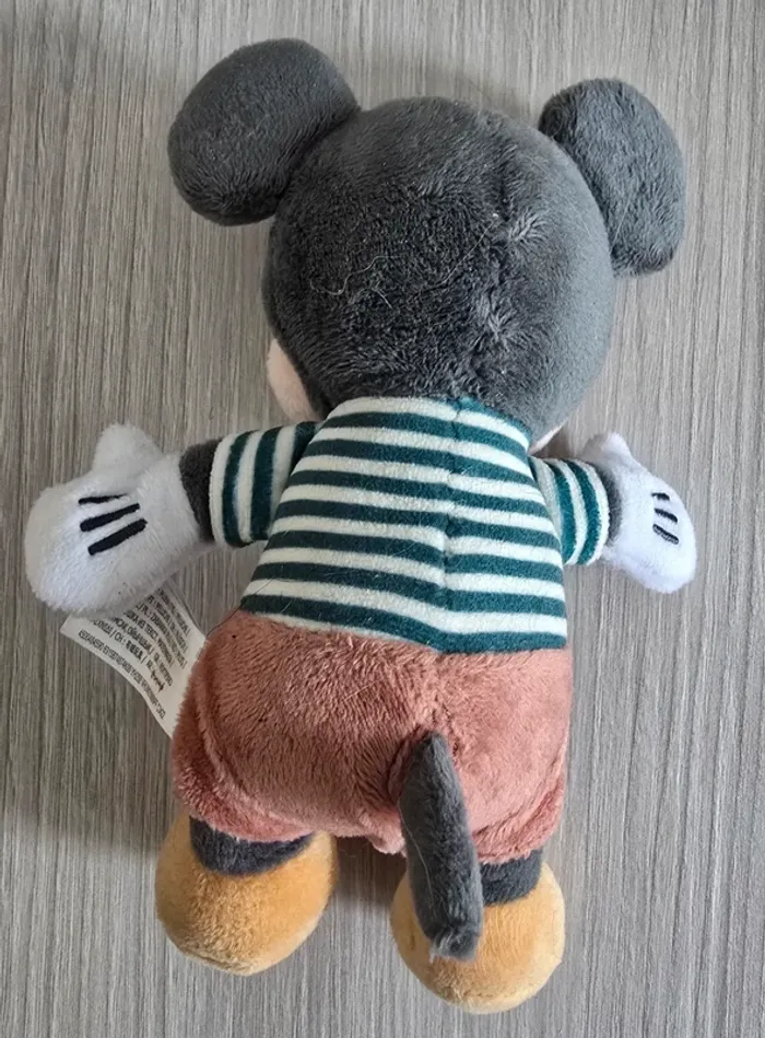 Petite peluche Mickey - photo numéro 2