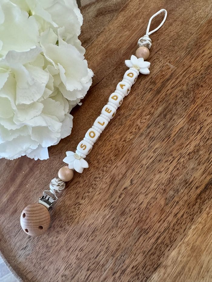 Attache tétine personnalisée 