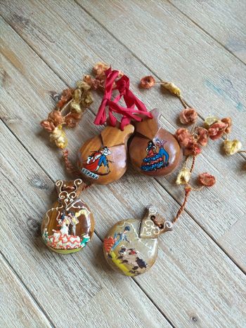 2 paires de castagnettes