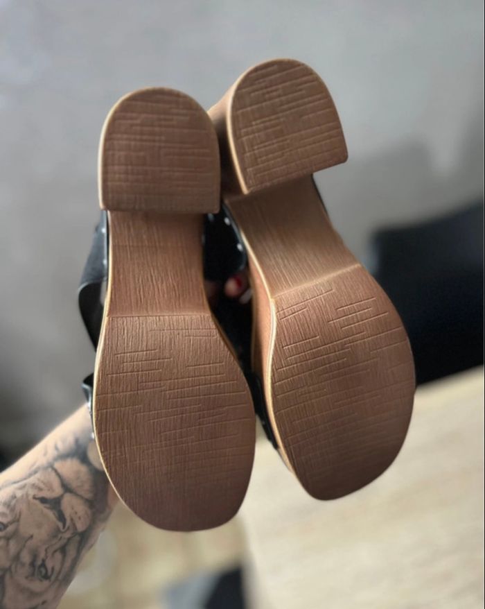 Sandales talons - photo numéro 2