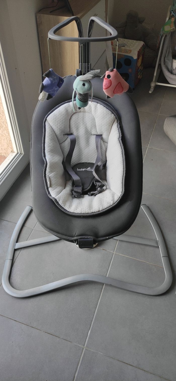 Balancelle baby Moov