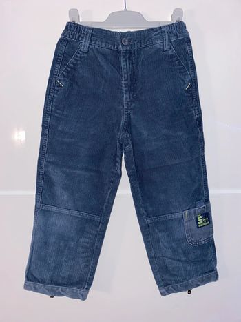 Pantalon en velours côtelé uni