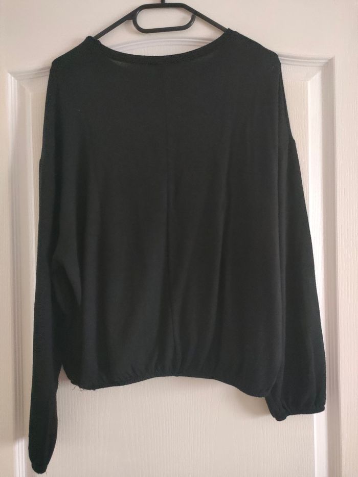 Pull femme fin taille M en très bon état - photo numéro 2