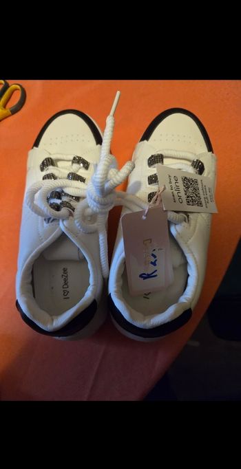 Baskets blanches neuves