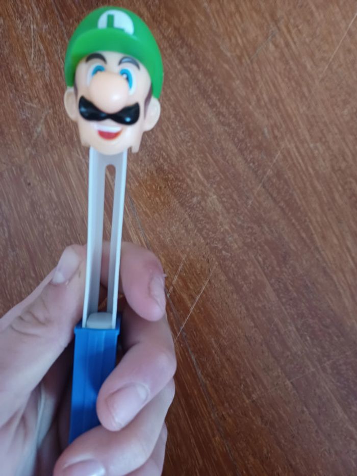 2 distributeurs Pez mario bros et Luigi, en très bon état - photo numéro 6