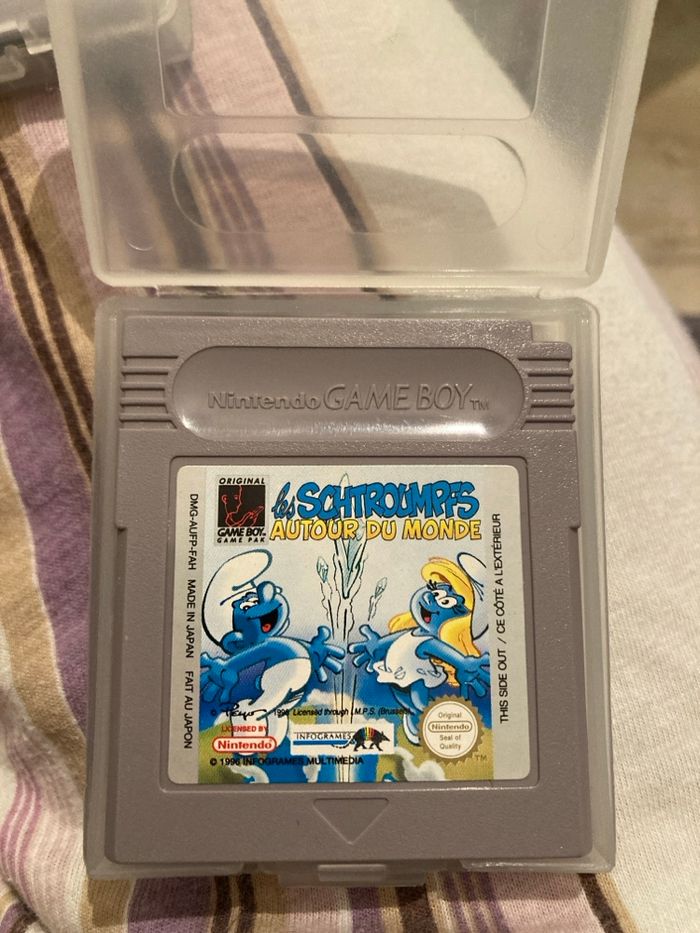 Jeu les schtroumpfs autour du monde gameboy