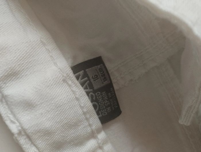 Jeans neuf - photo numéro 3