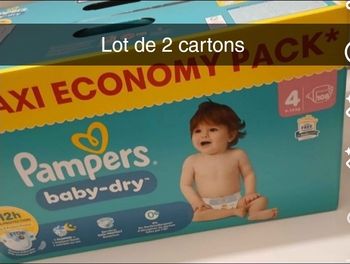 Gros carton de couches taille 4 NEUF