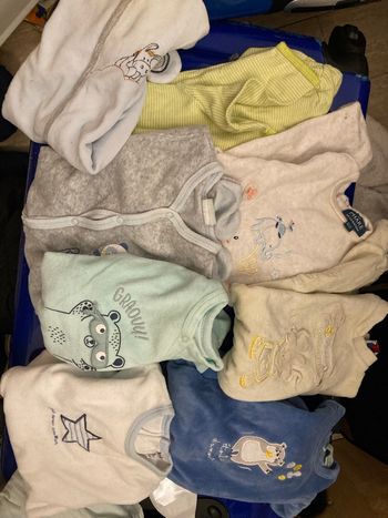 Lot 8 pyjamas 3 mois