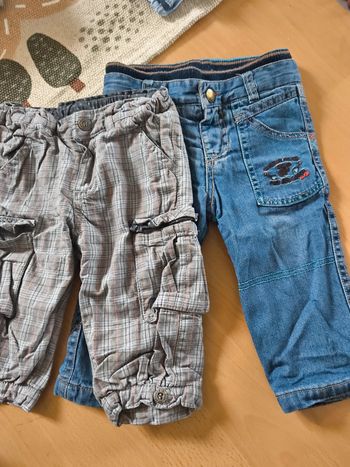 2 pantalons 9 mois