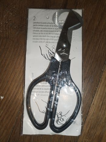 Ciseaux oeufs de caille (PRODUIT NEUF)