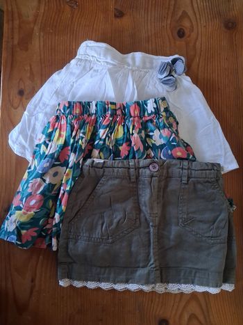 Jupes fille - 3 ans - Différentes Marques 