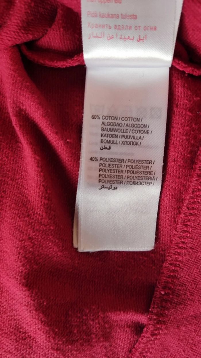 Sweat rouge à cœur et papillons qui changent de couleurs - photo numéro 5