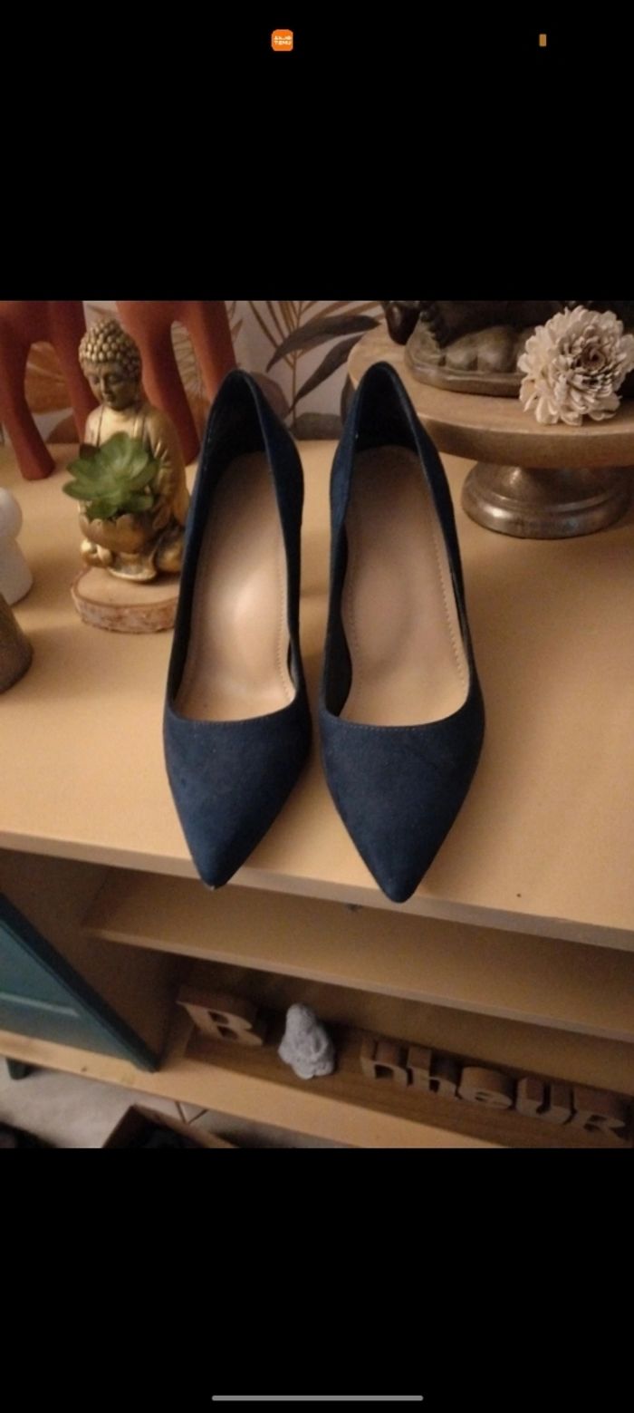 Escarpins bleus marinr