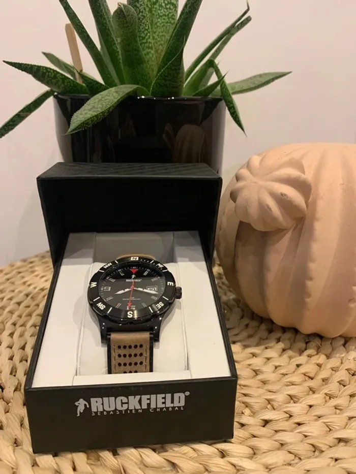 Montre Ruckfield vintage cuir marron - photo numéro 3