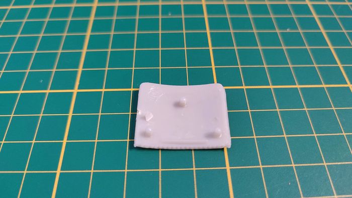 Dos de siège pièce détachée miniature 1/18 Citroën traction 15cv 1952 Maisto #B36 - photo numéro 2