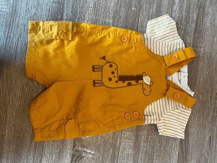 Lot vêtements 6 mois - photo numéro 6