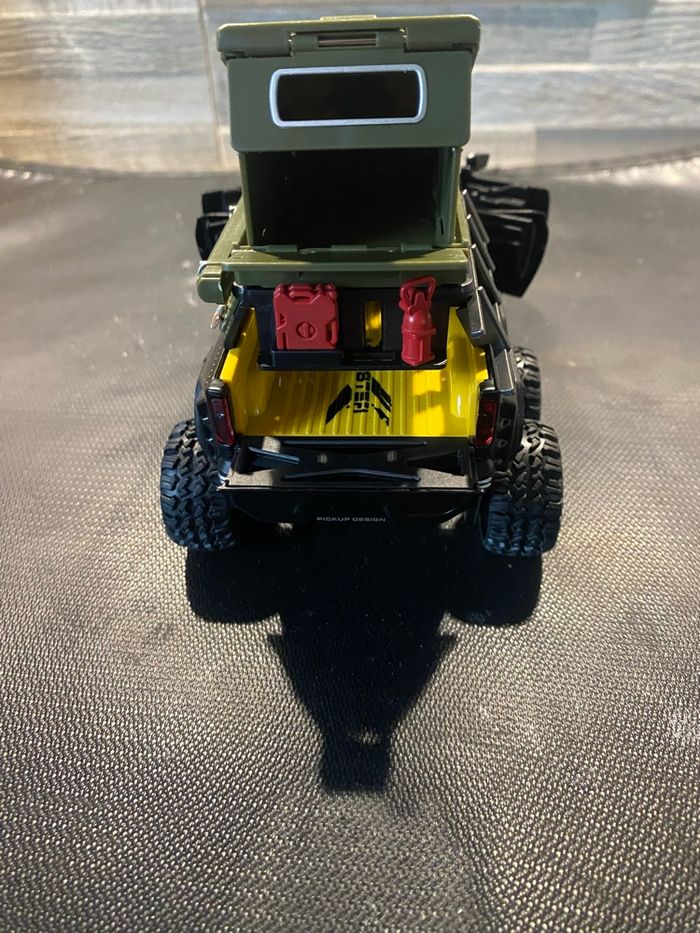 4/4. Randonnee  à friction  neuf