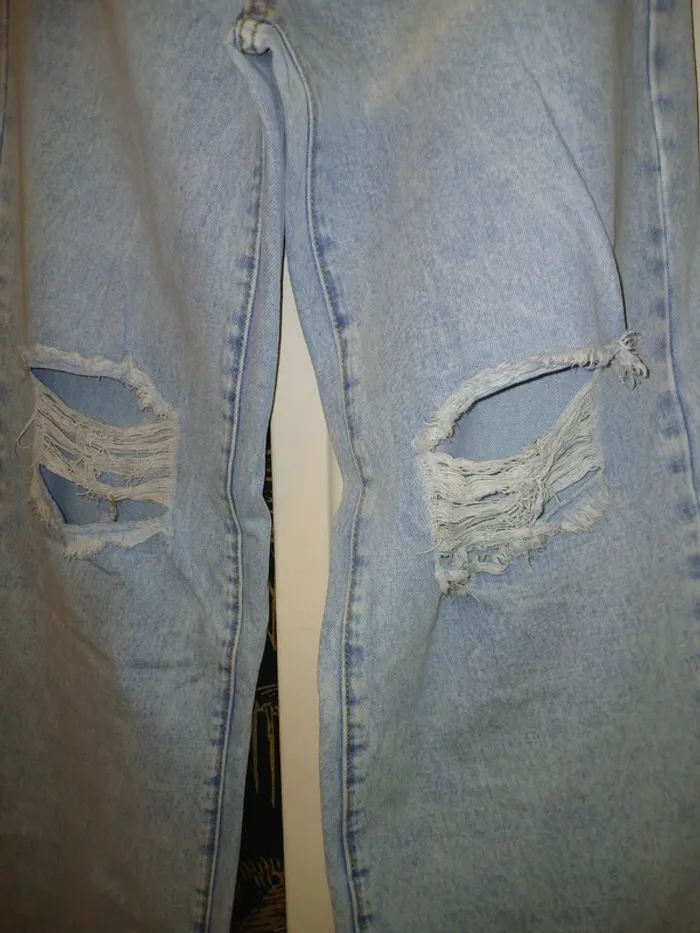 💙 Jolie jeans bleu clair troué Shein taille Xxs. - photo numéro 3