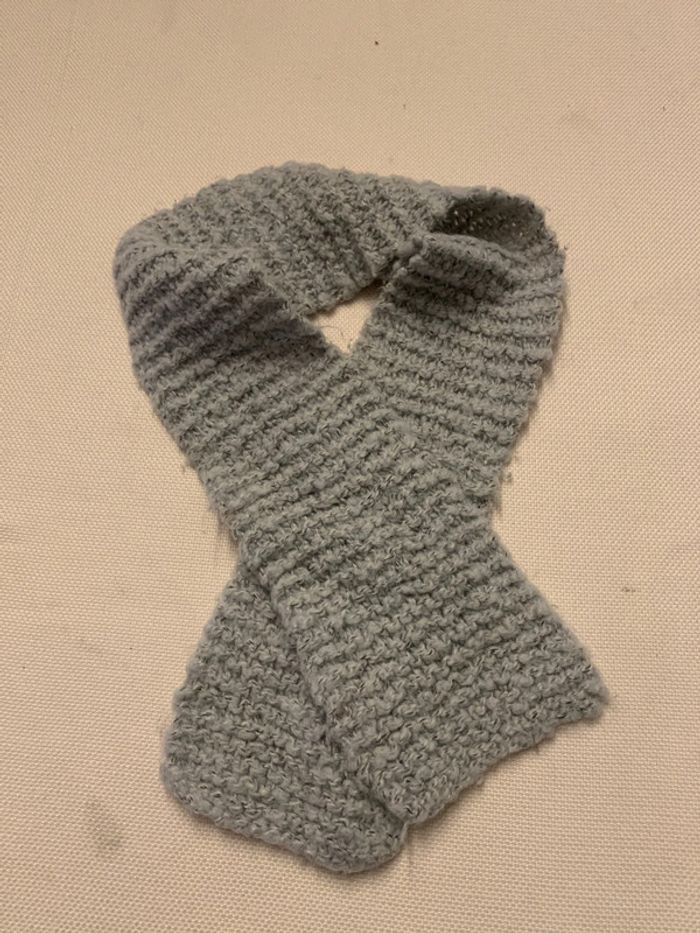 Écharpe grise