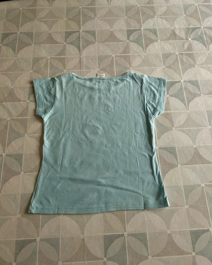 T shirt fille - 8 ans - en très bon état - photo numéro 2