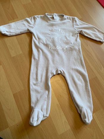 Pyjama en velours « You Make Me Happy» Kiabi Taille 18 M