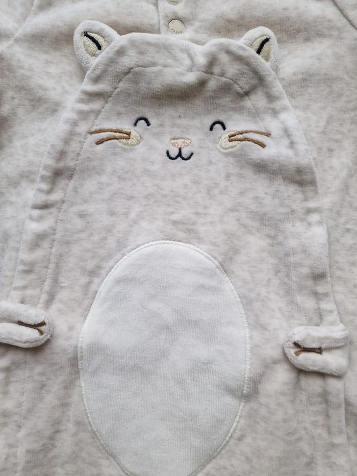 Joli ensemble 1 pièce avec pieds et chapeau - photo numéro 5