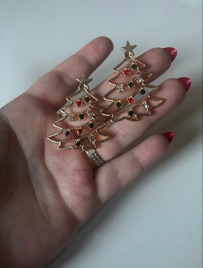 Boucles d’oreilles NEUVES pour femme forme sapin de Noël 🎄 couleur doré - photo numéro 6