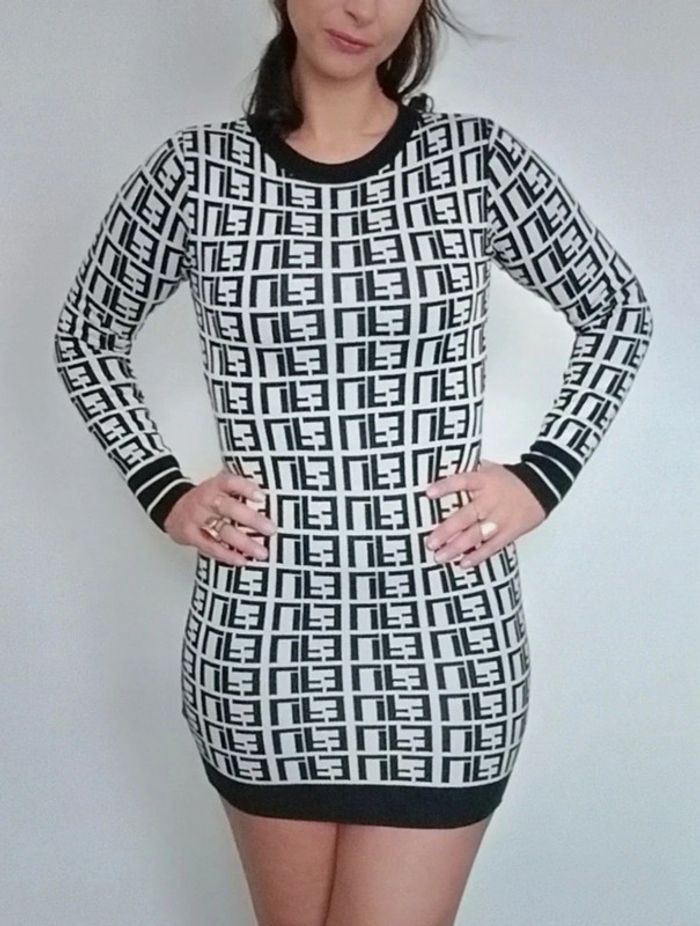 Mini robe pull hiver chic noire et blanche TU - photo numéro 3