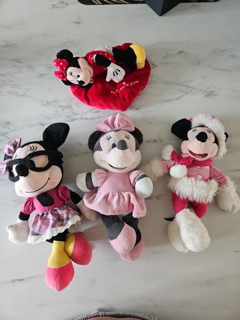 Disney lot de 4 Minnie