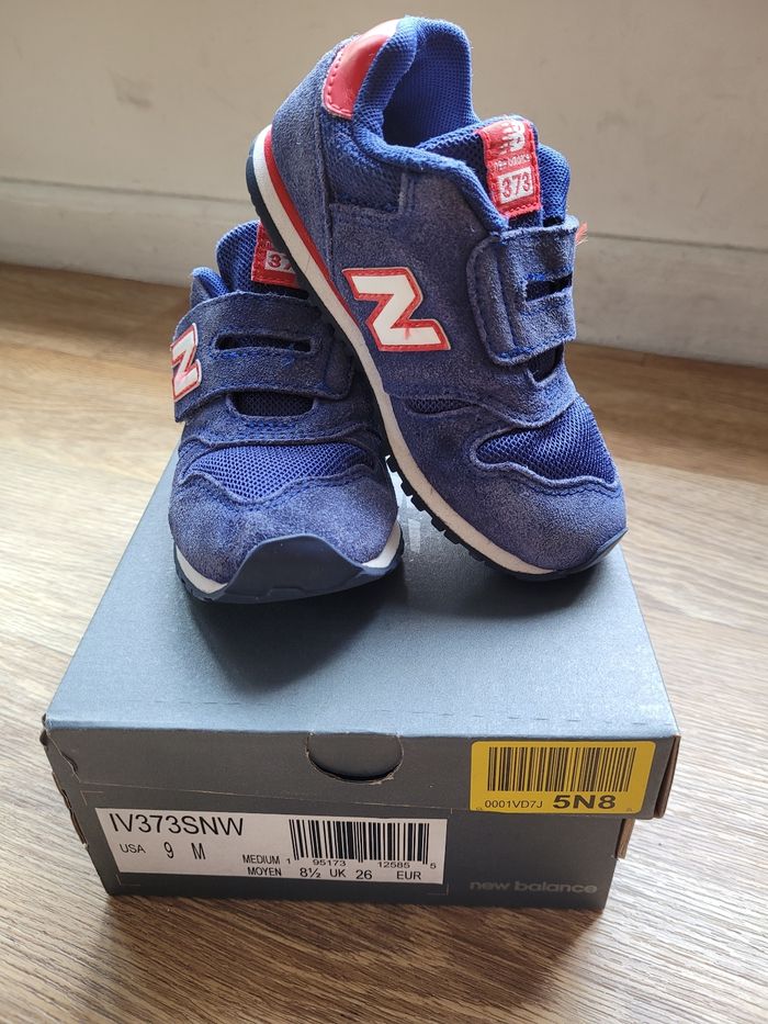 New Balance 373 Pointure 26 - photo numéro 3
