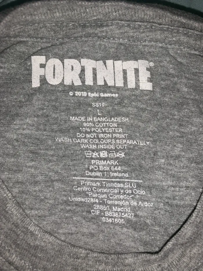 T shirt Fortnite taille L - photo numéro 4