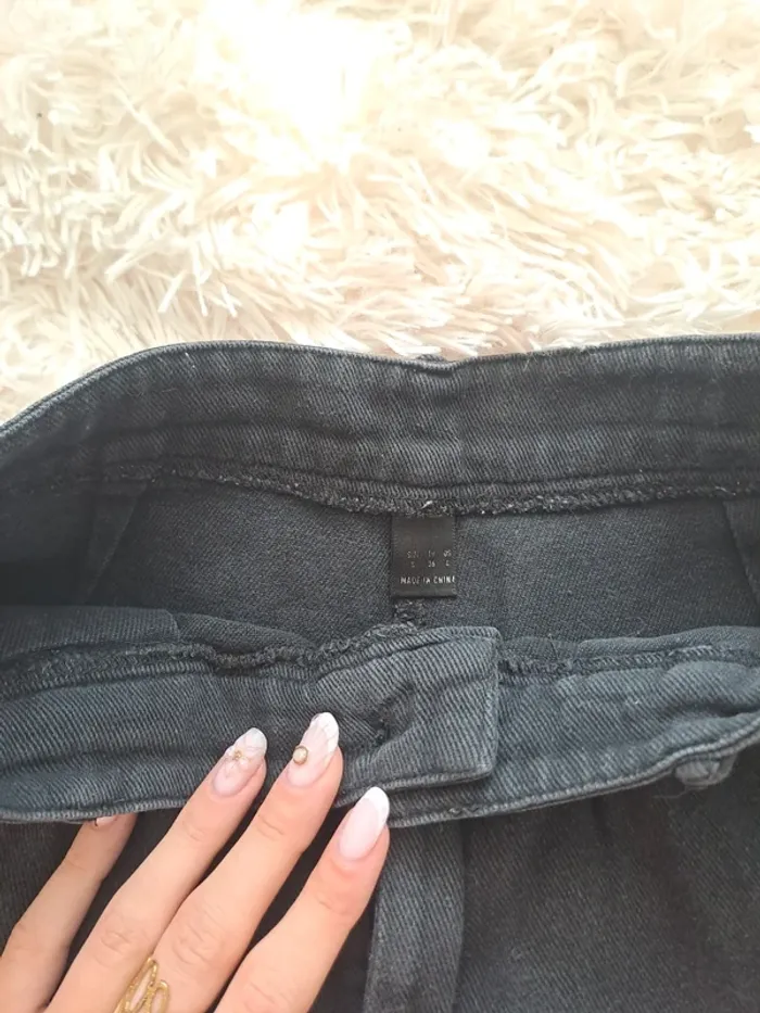 Short jean noir taille haute oversize - Taille S - Shein - très bon état - photo numéro 3