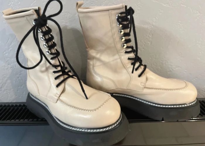 Boots Zign en excellent état tout en cuir