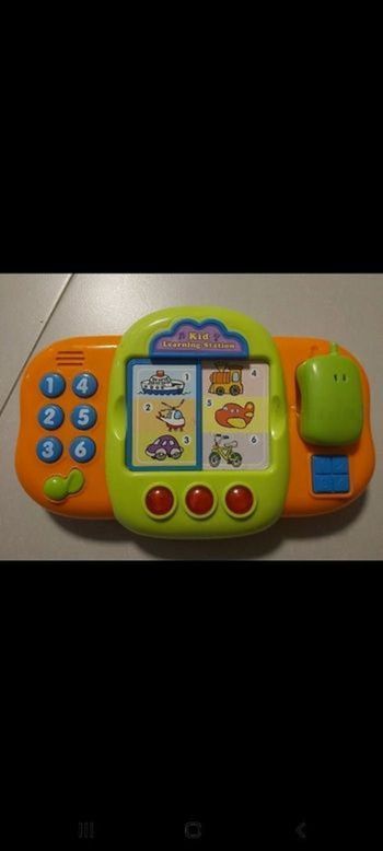 Kid learning station