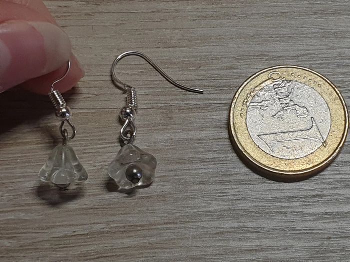 Ravissantes b o vintage neuves fait main fleurs crochets hypoallergeniques - photo numéro 2