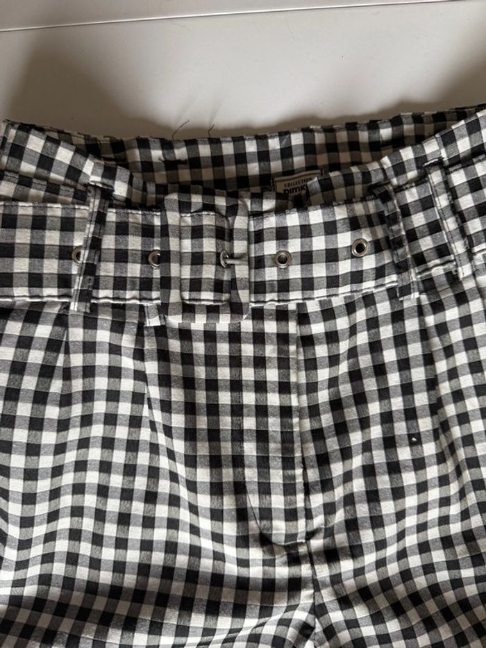 Short vichy en très bon état noir et blanc taille 34 pimkie - photo numéro 3