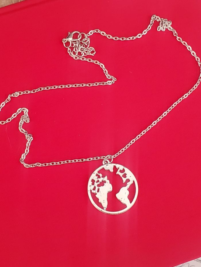 Collier a chaîne pendentif argente planete terre - photo numéro 2