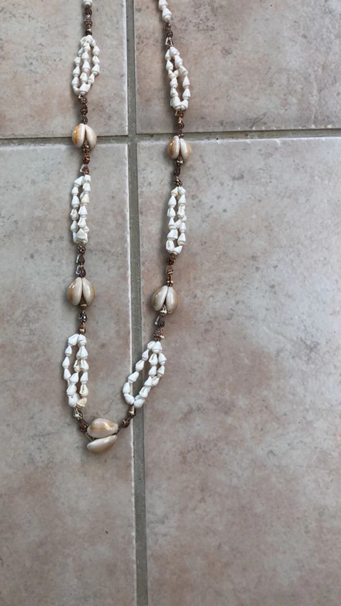 Collier coquillages - photo numéro 2