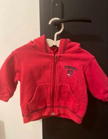 Veste bébé Tommy Hilfiger – 3 mois – Très bon état