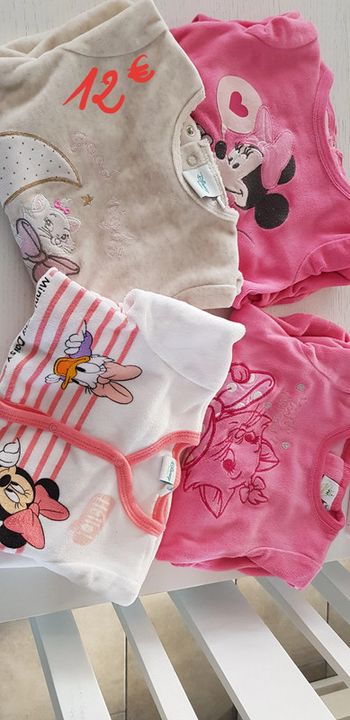 4 pyjamas velours disney