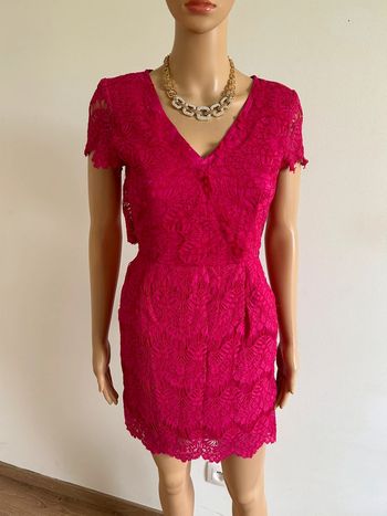 Robe rose en dentelle Naf Naf taille 36 TBE