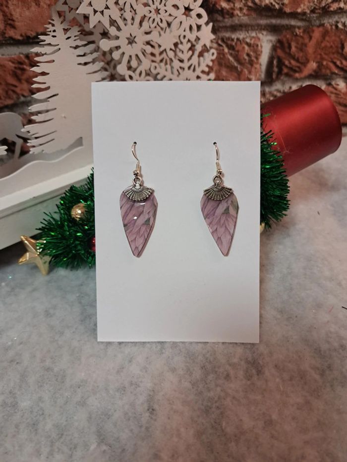 Boucles d'oreilles pendante en résine légère